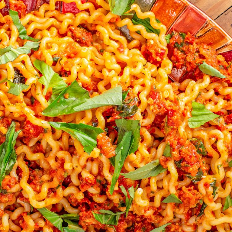 Rachael's Sundried Tomato & Roasted Red Pepper Sauce with Fusilli