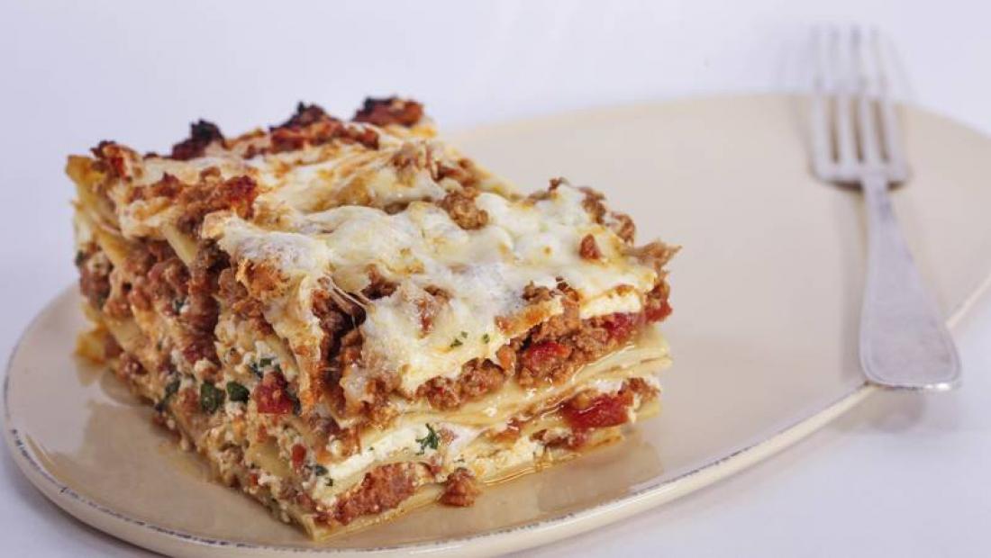 Mom S Lasagna Recipe Rachael Ray Show