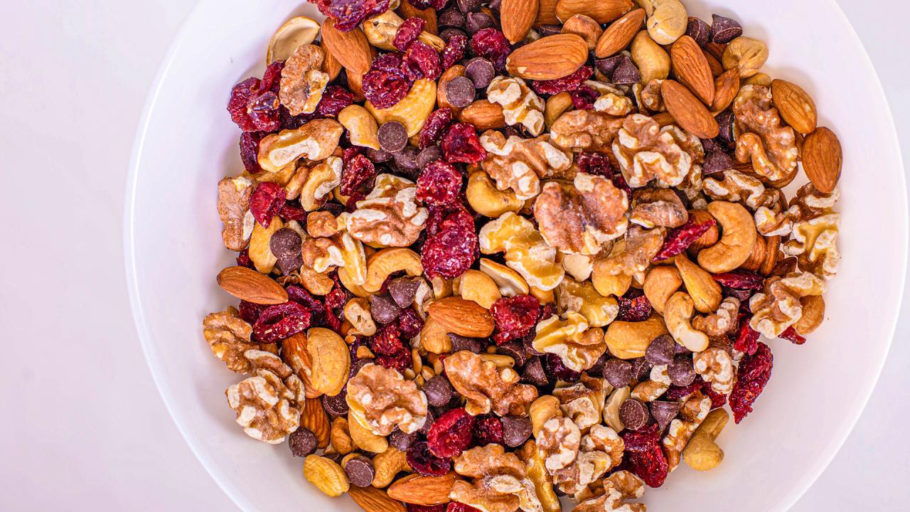This Healthy Trail Mix Is a Snack You Can Feel Good About