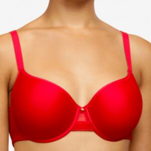 This is the bra colour to wear under a white T-shirt – YOU
