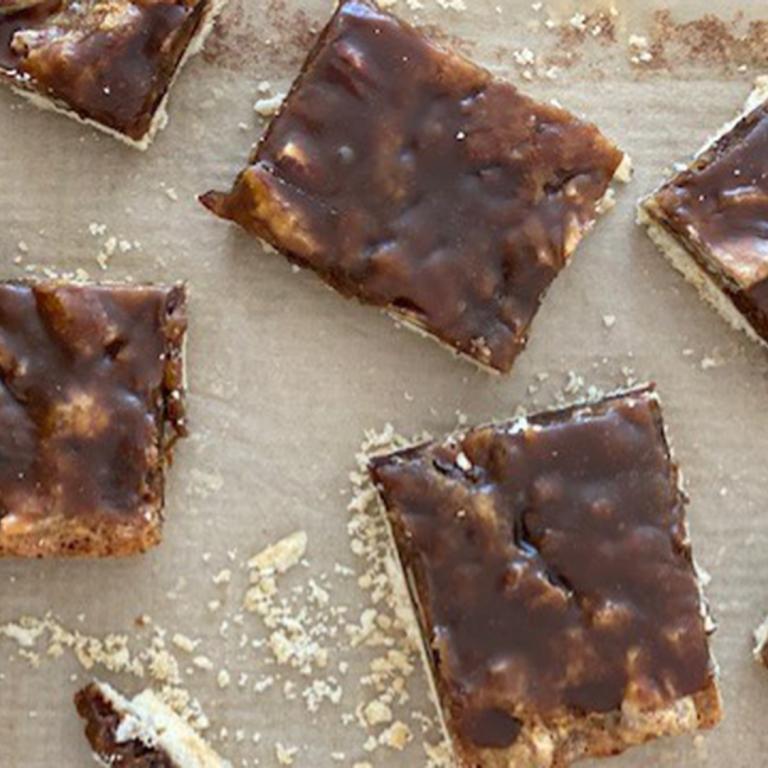 sticky toffee pudding bars