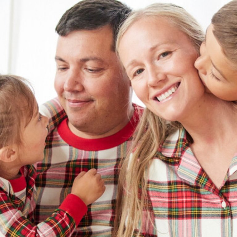 Best Matching Family Pajamas for Christmas 2021