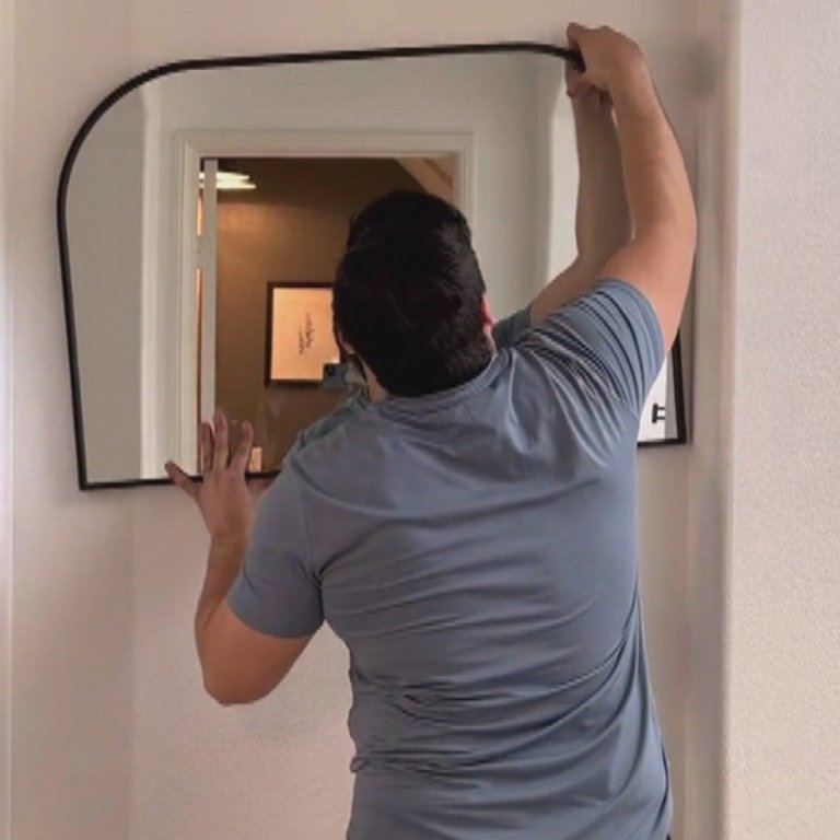 mirror hack