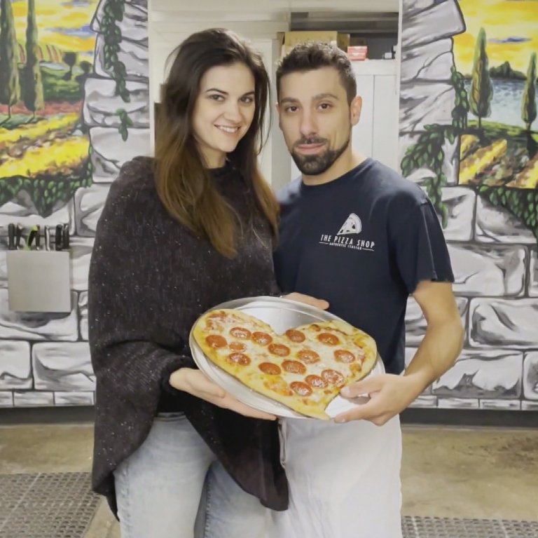 pizza couple
