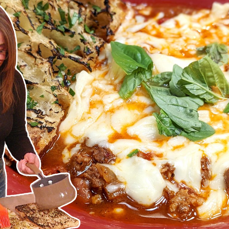Meat-Lover's Pizza Chili | Rachael Ray