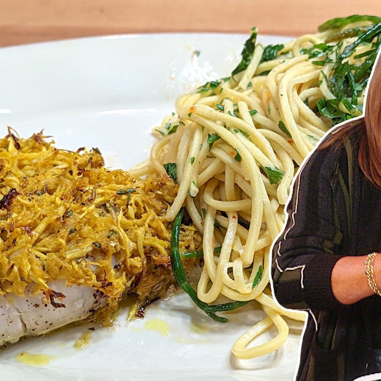 Crispy Fennel-Topped Fish with Garlic and Oil Spaghetti | Rachael Ray