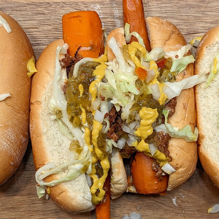 Vegan Chili Carrot "Dogs" 