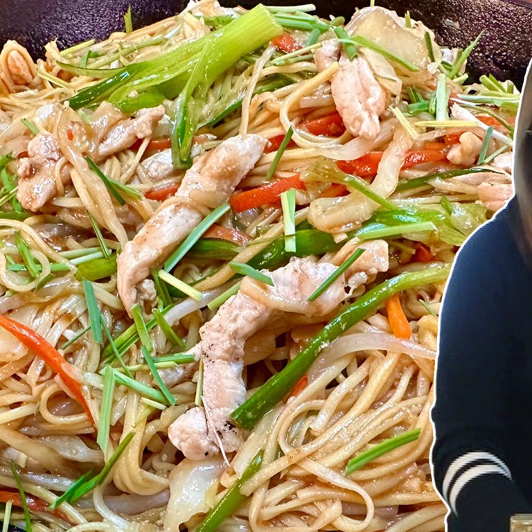 Chicken Chow Mein | Rachael Ray