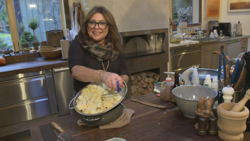 How to Make Pub Cheese Mashed Potatoes | Rachael Ray