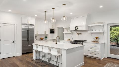 How High To Hang Kitchen Pendant Lights, What Is The Normal Height Of Kitchen Island