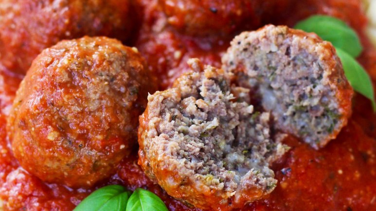 Slow Cooker Meatballs and Spaghetti Sauce
