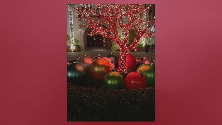 Robin McGraw's incredible outdoor Christmas display.