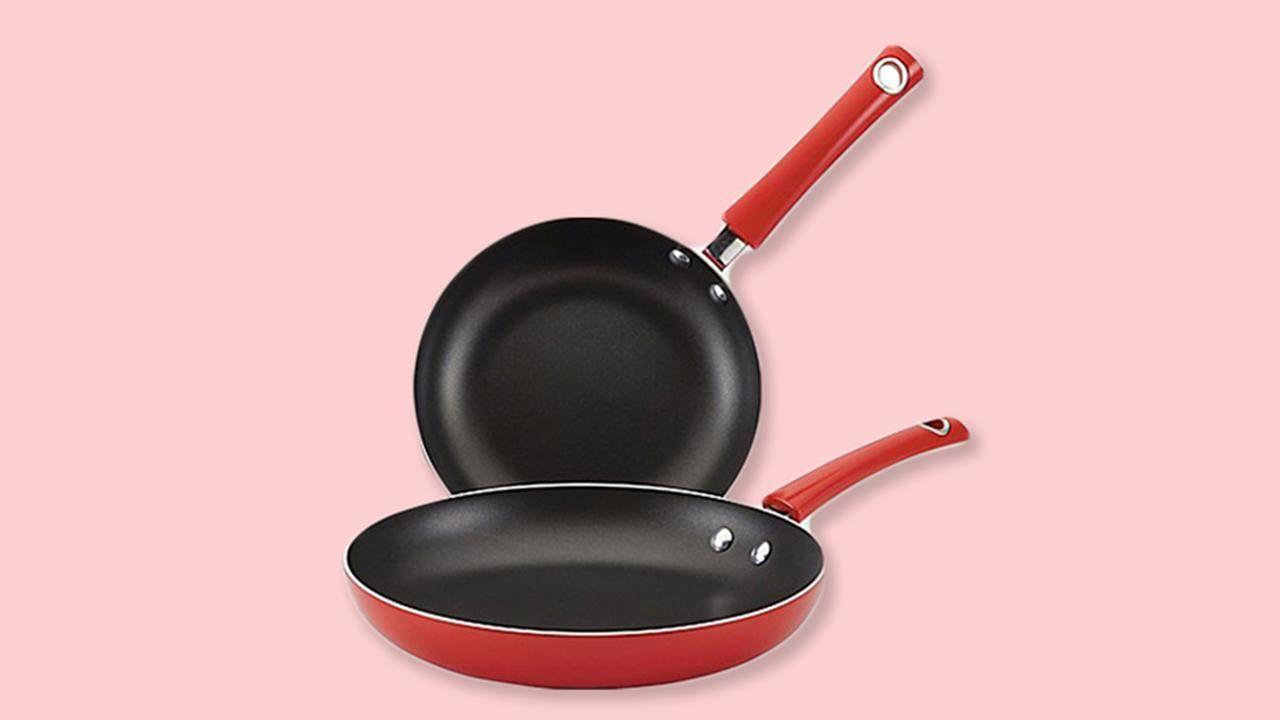 1 year after telling people to not use metal in the nonstick pan :  r/mildlyinfuriating