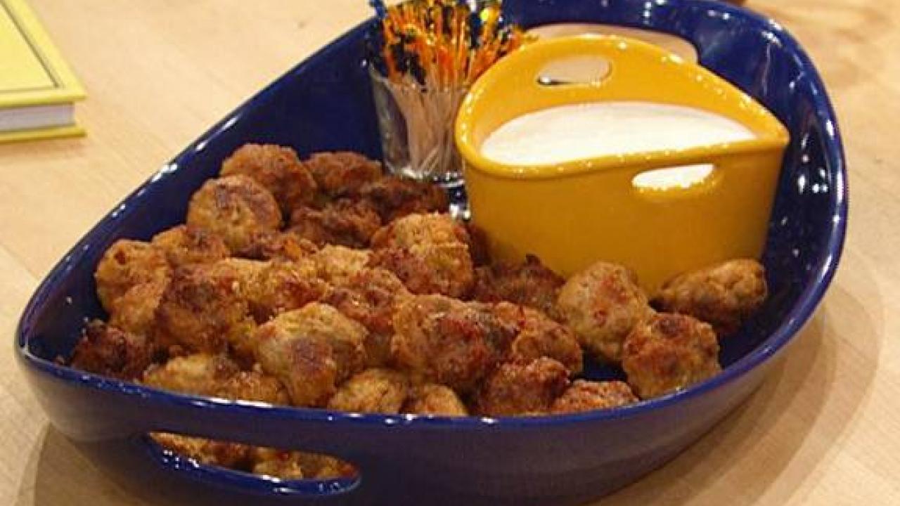 kvalitet forvridning sende The Meatball Shop's Mini Buffalo Chicken Balls | Recipe - Rachael Ray Show