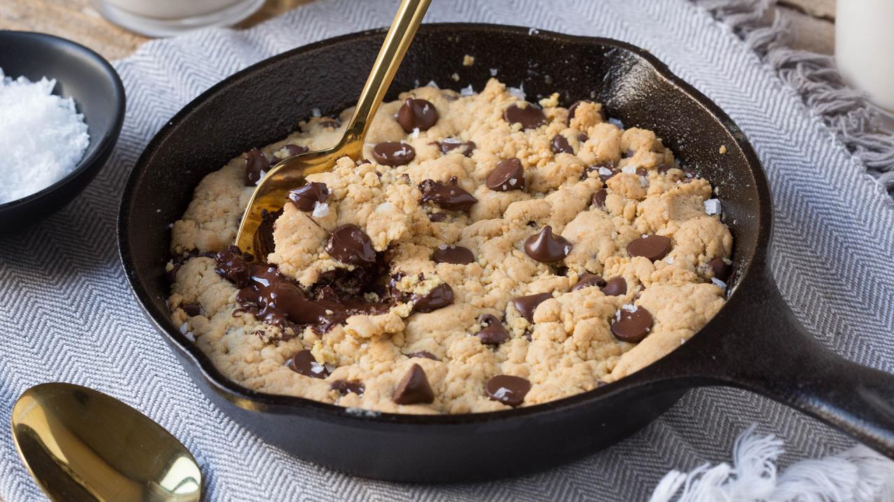 Skillet Chocolate Chip Cookie For Two - Sincerely, Marie Designs