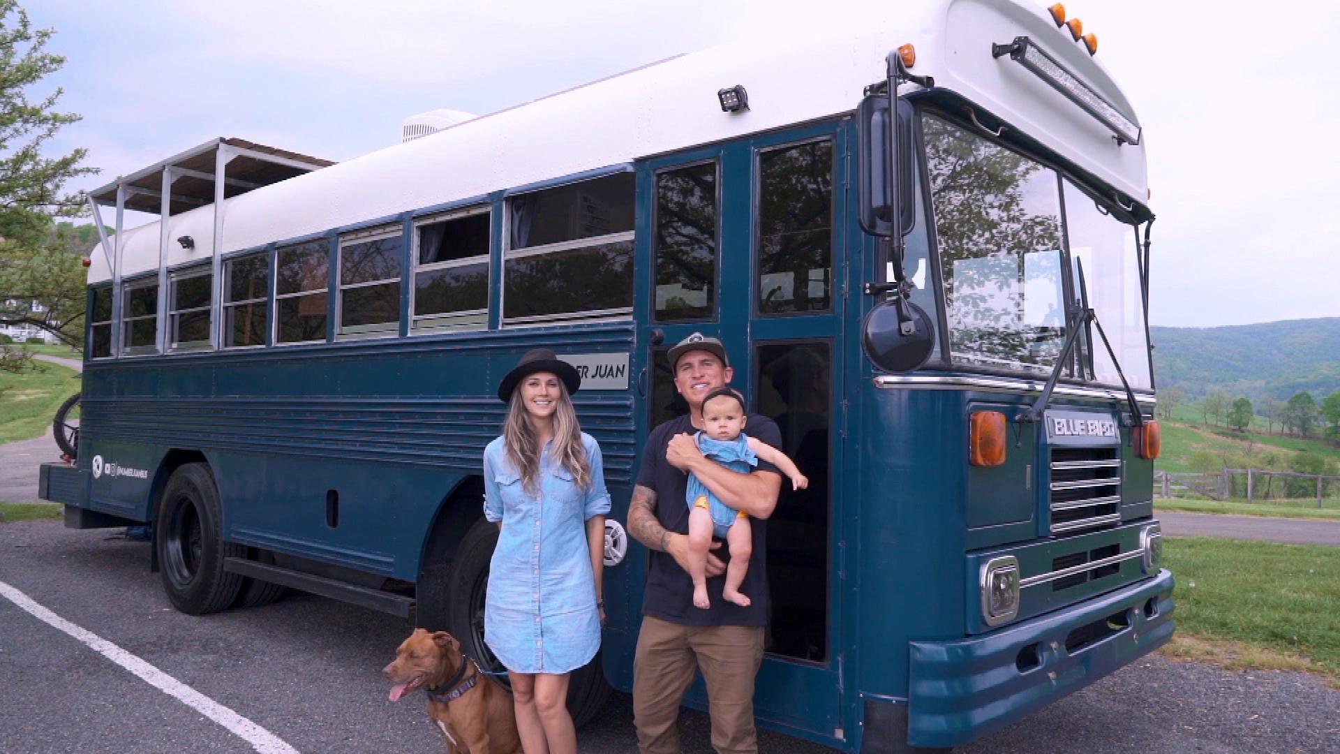 Tour The Tiny Home On Wheels With A Roofdeck Couple Built In Images, Photos, Reviews