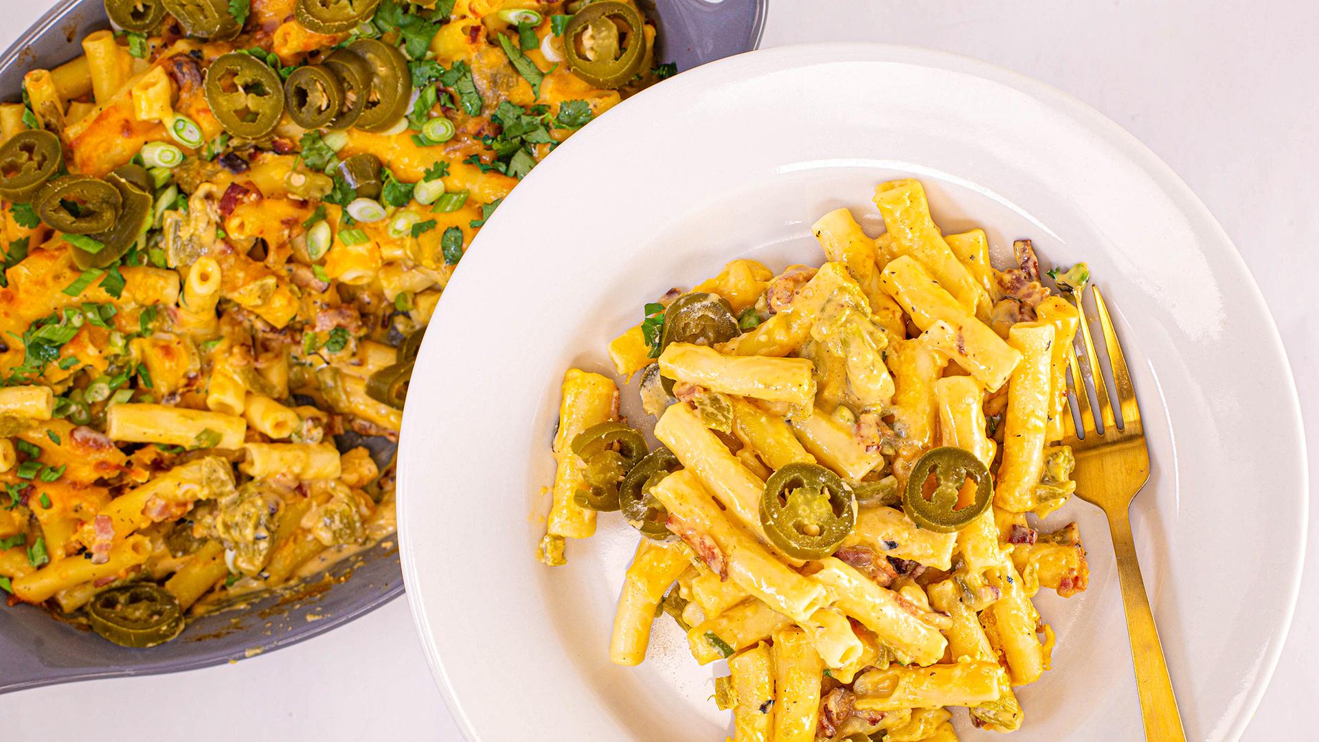 green chile and bacon mac and cheese recipe rachael ray show